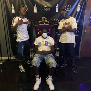 Meet your Posher, Main